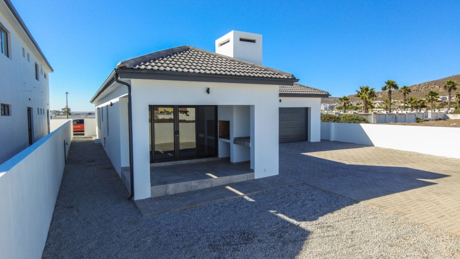 3 Bedroom Property for Sale in Sandy Point Beach Estate Western Cape